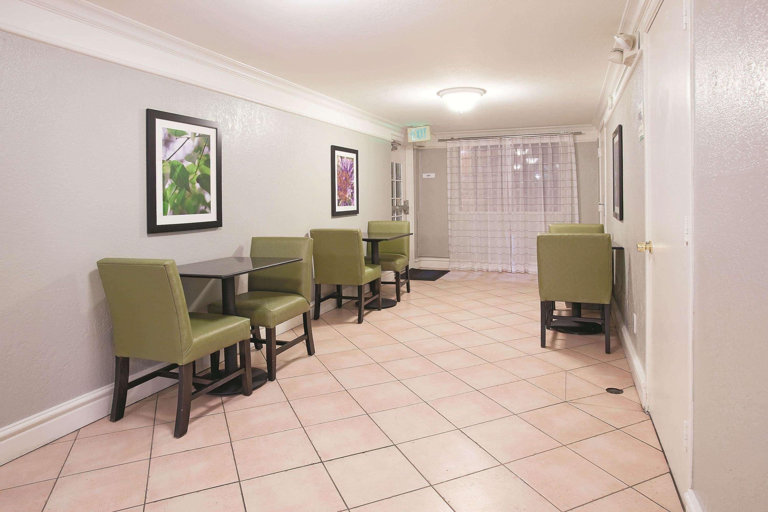 La Quinta Inn By Wyndham Salt Lake City Midvale Exterior photo
